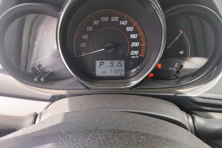 Used Toyota YARiS L Zhi Xuan 2020 1.5L CVT Leading Edition Odometer Close Up