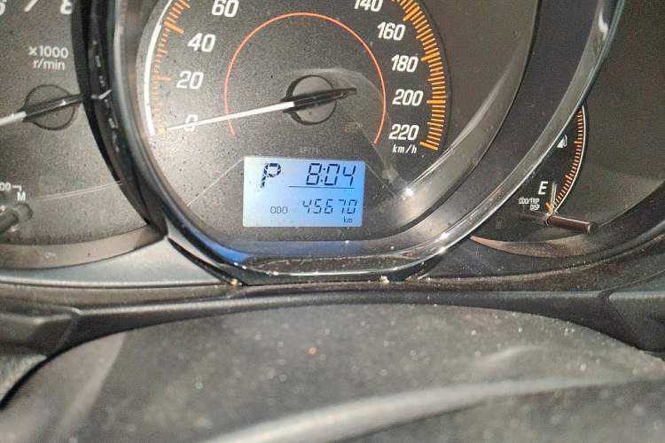 Used Toyota YARiS L Zhi Xuan 2020 X-Trail X 1.5L CVT Leading Edition Odometer Close Up