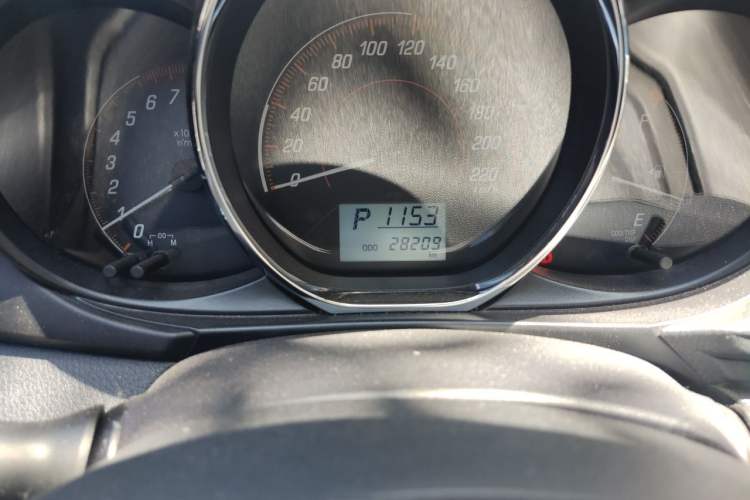 Used Toyota YARiS L Zhi Xuan 2020 1.5L CVT Leading Edition Odometer Close Up