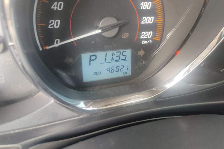Used Toyota YARiS L Zhi Xuan 2020 X-Trail X 1.5L CVT Leading Edition Odometer Close Up