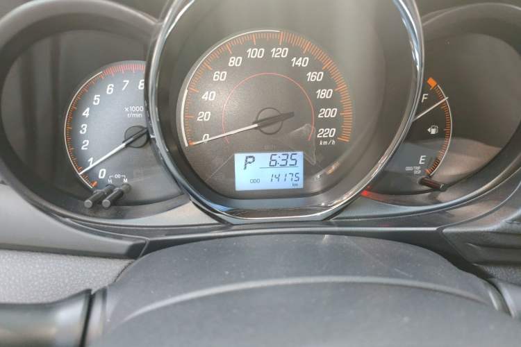 Used Toyota YARiS L Zhi Xuan 2020 X-Trail X 1.5L CVT Leading Edition Odometer Close Up