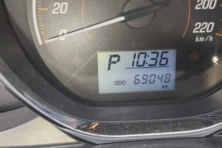 Used Toyota YARiS L Zhi Xuan 2020 X-Trail X 1.5L CVT Leading Edition Odometer Close Up