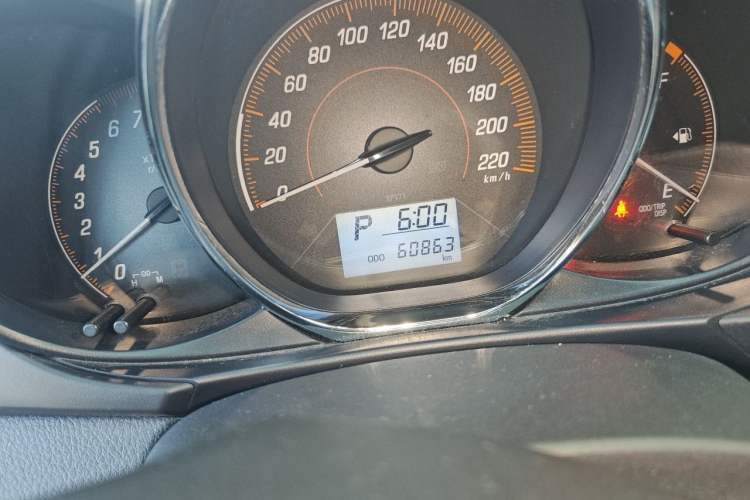 Used Toyota YARiS L Zhi Xuan 2020 1.5L CVT Leading Edition Odometer Close Up