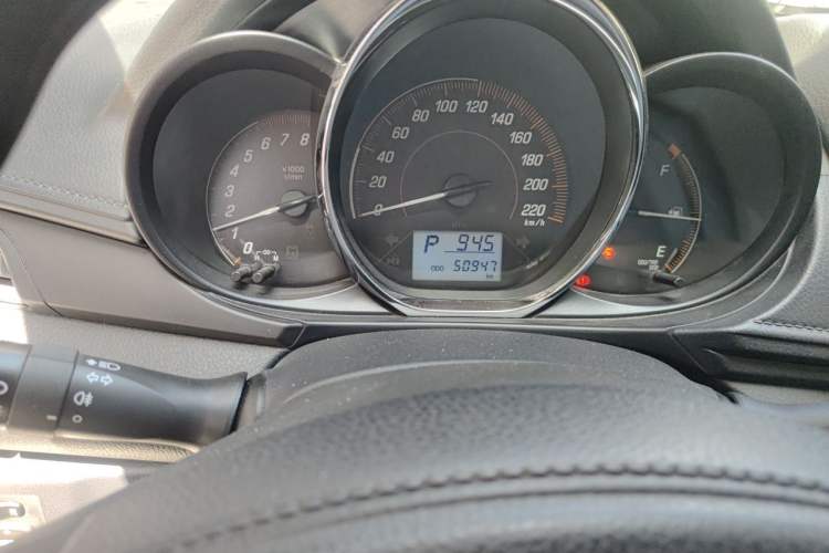 Used Toyota YARiS L Zhi Xuan 2020 1.5L CVT Leading Edition Odometer Close Up