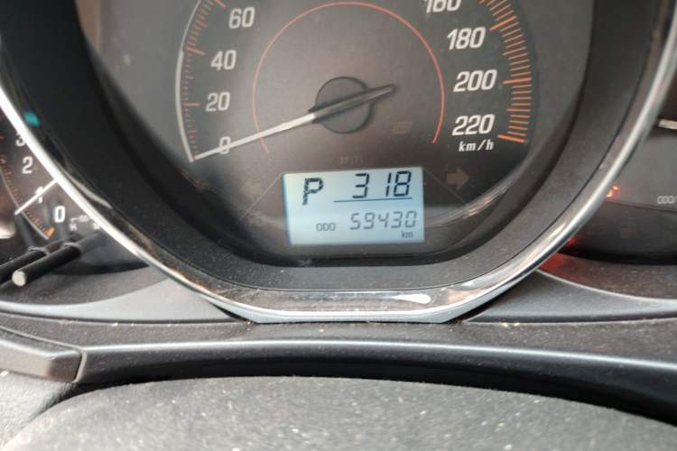 Used Toyota YARiS L Zhi Xuan 2020 X-Trail X 1.5L CVT Leading Edition Odometer Close Up