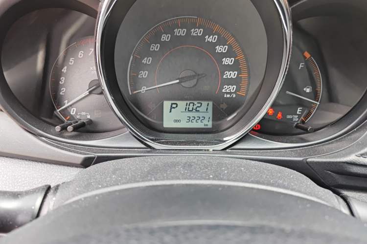 Used Toyota YARiS L Zhi Xuan 2020 X-Trail X 1.5L CVT Leading Edition Odometer Close Up