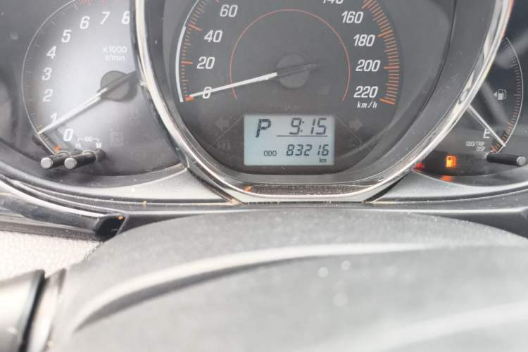 Used Toyota YARiS L Zhi Xuan 2020 X-Trail X 1.5L CVT Luxury Edition Odometer Close Up