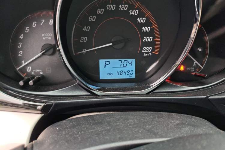 Used Toyota YARiS L Zhi Xuan 2020 X-Trail X 1.5L CVT Leading Edition Odometer Close Up