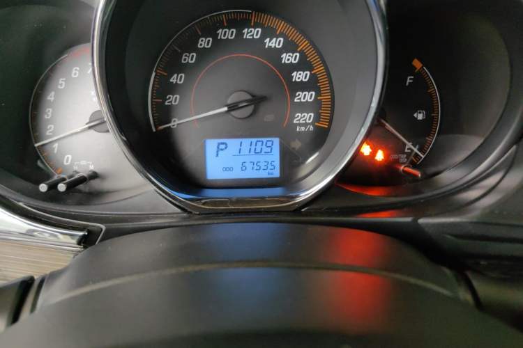 Used Toyota YARiS L Zhi Xuan 2020 X-Trail X 1.5L CVT Leading Edition Odometer Close Up