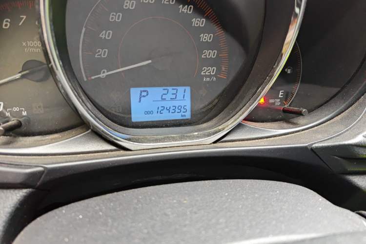 Used Toyota YARiS L Zhi Xuan 2020 X-Trail X 1.5L CVT Leading Edition Odometer Close Up
