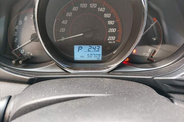 Used Toyota YARiS L Zhi Xuan 2020 X-Trail X 1.5L CVT Leading Edition Odometer Close Up