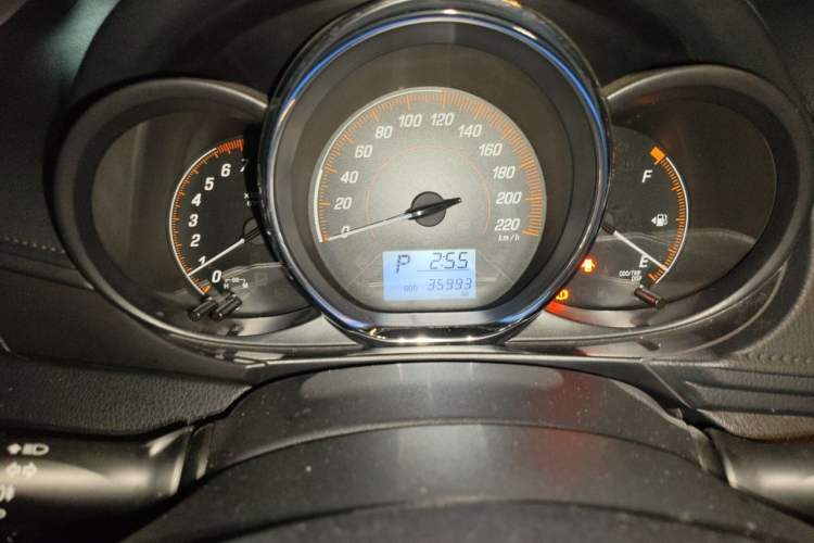 Used Toyota YARiS L Zhi Xuan 2020 X-Trail X 1.5L CVT Leading Edition Odometer Close Up