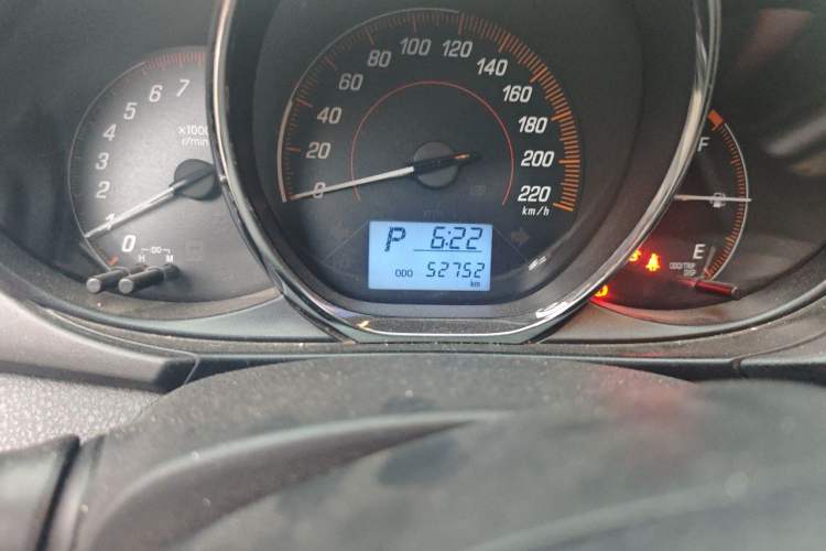 Used Toyota YARiS L Zhi Xuan 2020 1.5L CVT Leading Edition Odometer Close Up