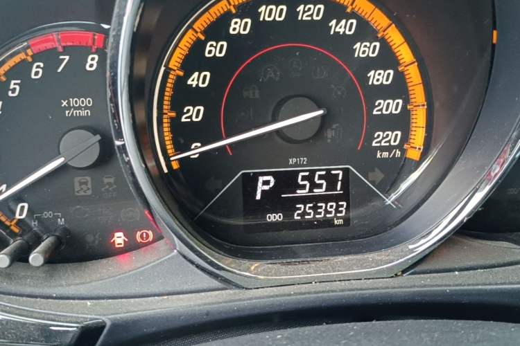 Used Toyota YARiS L Zhi Xuan 2020 X-Trail X 1.5L CVT Luxury Edition Odometer Close Up