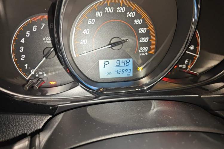 Used Toyota YARiS L Zhi Xuan 2020 X-Trail X 1.5L CVT Luxury Edition Odometer Close Up