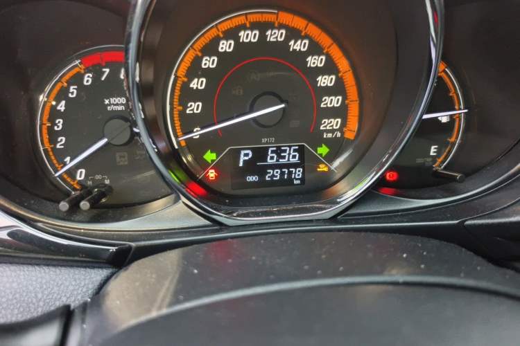 Used Toyota YARiS L Zhi Xuan 2020 X-Trail X 1.5L CVT Prestige Edition Odometer Close Up