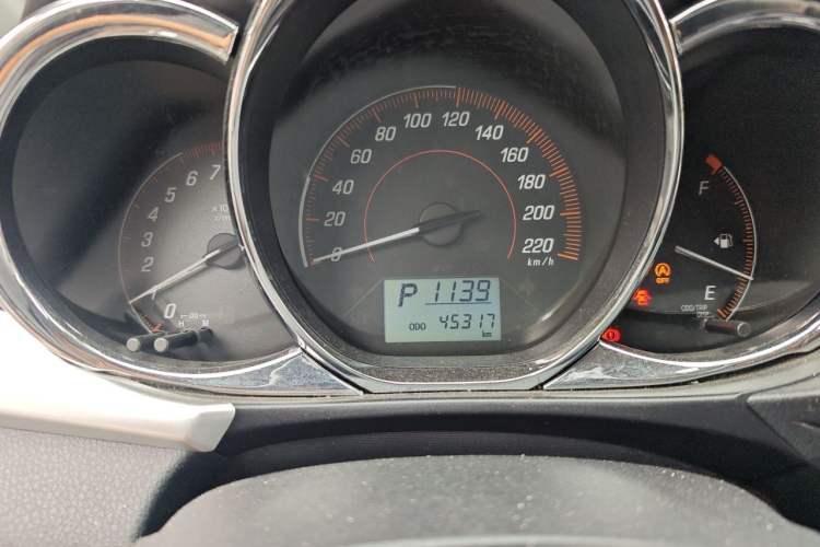Used Toyota YARiS L Zhi Xuan 2020 X-Trail X 1.5L CVT Leading Edition Odometer Close Up