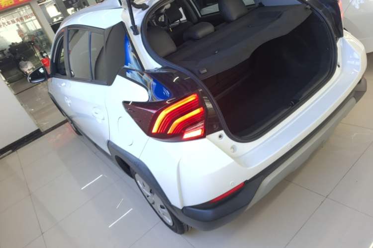 Used Toyota YARiS L Zhi Xuan 2020 X-Trail X 1.5L CVT Leading Edition Rear Left 45 Deg