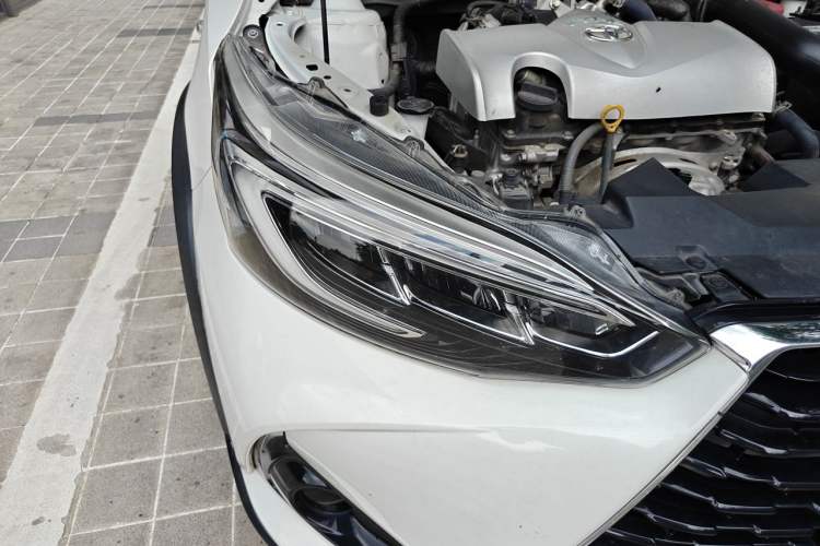 Used Toyota YARiS L Zhi Xuan 2020 X-Trail X 1.5L CVT Leading Edition Right Front Headlight