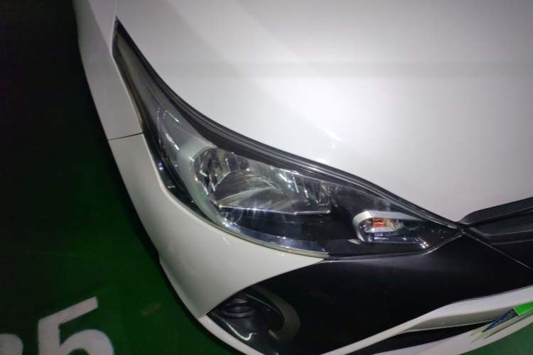 Used Toyota YARiS L Zhi Xuan 2020 1.5L CVT Leading Edition Right Front Headlight