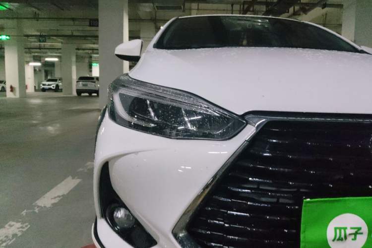 Used Toyota YARiS L Zhi Xuan 2020 X-Trail X 1.5L CVT Luxury Edition Right Front Headlight