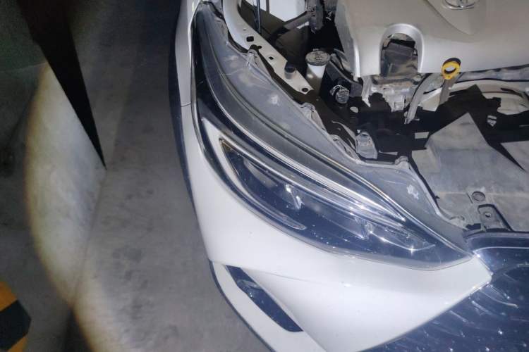 Used Toyota YARiS L Zhi Xuan 2020 X-Trail X 1.5L CVT Luxury Edition Right Front Headlight