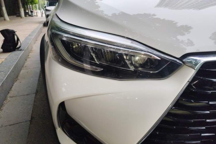 Used Toyota YARiS L Zhi Xuan 2020 X-Trail X 1.5L CVT Leading Edition Right Front Headlight