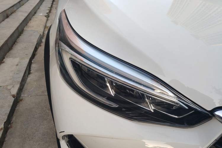 Used Toyota YARiS L Zhi Xuan 2020 X-Trail X 1.5L CVT Leading Edition Right Front Headlight