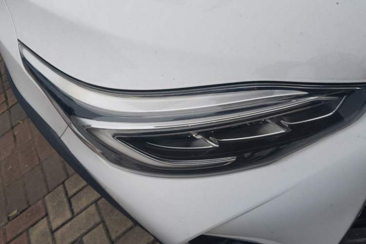 Used Toyota YARiS L Zhi Xuan 2020 X-Trail X 1.5L CVT Leading Edition Right Front Headlight
