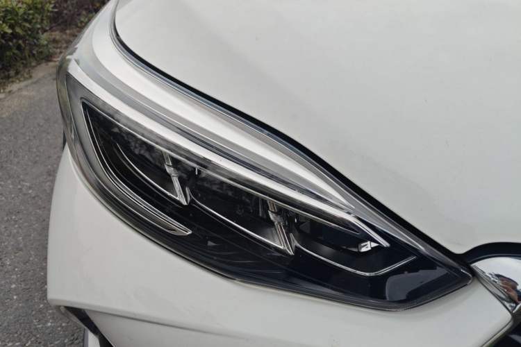 Used Toyota YARiS L Zhi Xuan 2020 X-Trail X 1.5L CVT Leading Edition Right Front Headlight