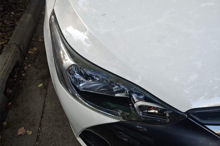 Used Toyota YARiS L Zhi Xuan 2020 1.5L CVT Leading Edition Right Front Headlight
