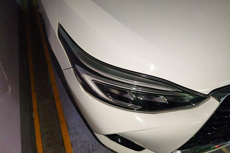 Used Toyota YARiS L Zhi Xuan 2020 X-Trail X 1.5L CVT Leading Edition Right Front Headlight