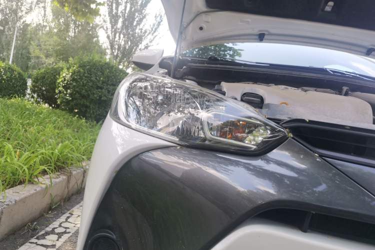 Used Toyota YARiS L Zhi Xuan 2020 1.5L CVT Leading Edition Right Front Headlight
