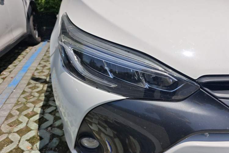 Used Toyota YARiS L Zhi Xuan 2020 1.5L CVT Luxury Edition Right Front Headlight