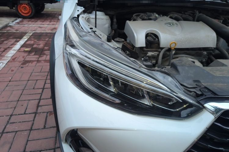 Used Toyota YARiS L Zhi Xuan 2020 X-Trail X 1.5L CVT Prestige Edition Right Front Headlight
