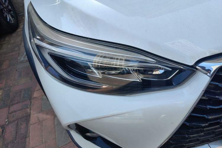 Used Toyota YARiS L Zhi Xuan 2020 X-Trail X 1.5L CVT Luxury Edition Right Front Headlight