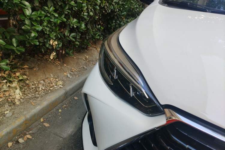 Used Toyota YARiS L Zhi Xuan 2020 X-Trail X 1.5L CVT Leading Edition Right Front Headlight