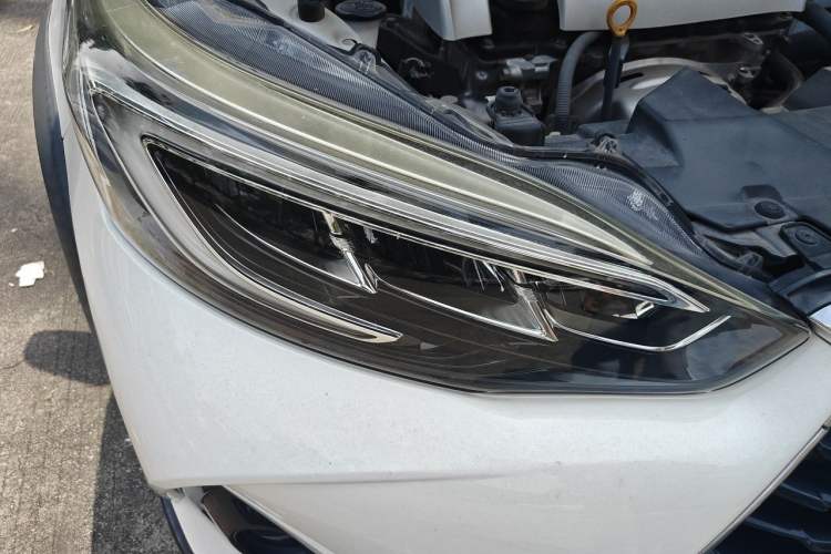 Used Toyota YARiS L Zhi Xuan 2020 1.5L CVT Leading Edition Right Front Headlight