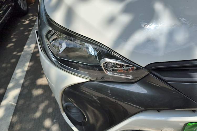 Used Toyota YARiS L Zhi Xuan 2020 1.5L CVT Leading Edition Right Front Headlight
