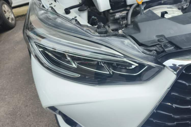 Used Toyota YARiS L Zhi Xuan 2020 X-Trail X 1.5L CVT Leading Edition Right Front Headlight