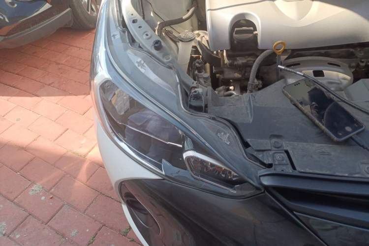 Used Toyota YARiS L Zhi Xuan 2020 1.5L CVT Leading Edition Right Front Headlight
