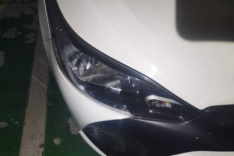 Used Toyota YARiS L Zhi Xuan 2020 1.5L CVT Leading Edition Right Front Headlight