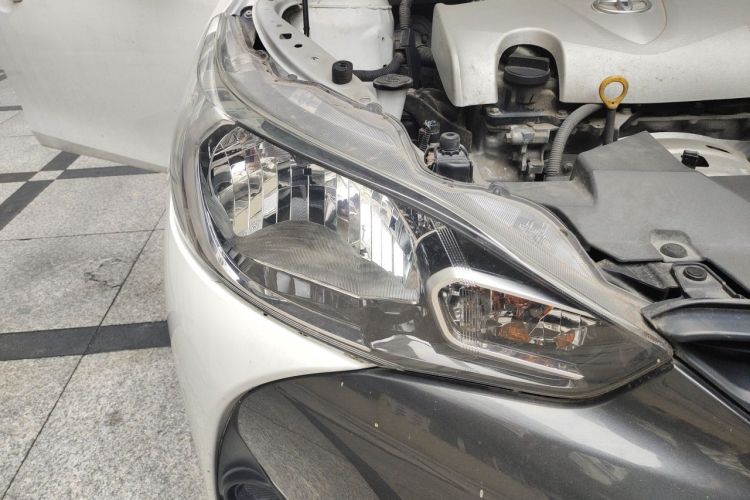 Used Toyota YARiS L Zhi Xuan 2020 1.5L CVT Leading Edition Right Front Headlight