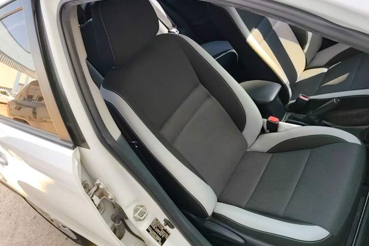 Used Toyota YARiS L Zhi Xuan 2020 1.5L CVT Leading Edition Right Front Seat