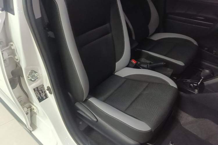 Used Toyota YARiS L Zhi Xuan 2020 X-Trail X 1.5L CVT Leading Edition Right Front Seat
