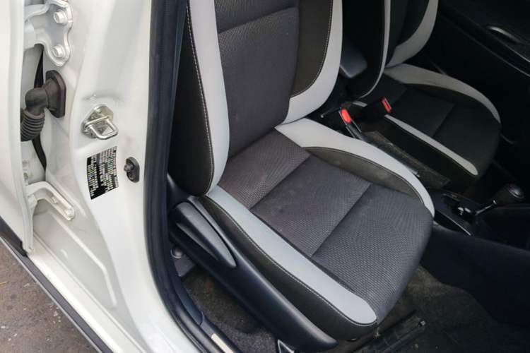 Used Toyota YARiS L Zhi Xuan 2020 X-Trail X 1.5L CVT Leading Edition Right Front Seat