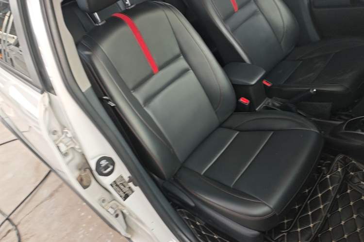 Used Toyota YARiS L Zhi Xuan 2020 X-Trail X 1.5L CVT Luxury Edition Right Front Seat
