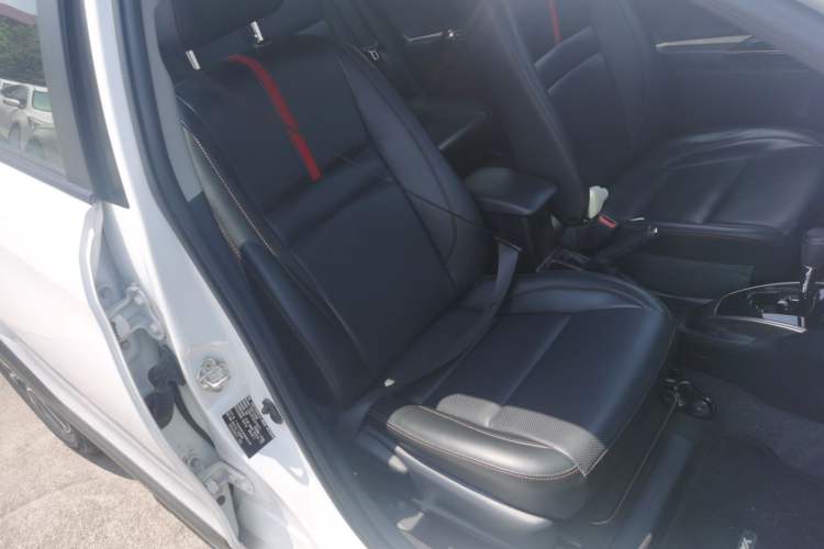 Used Toyota YARiS L Zhi Xuan 2020 X-Trail X 1.5L CVT Luxury Edition Right Front Seat
