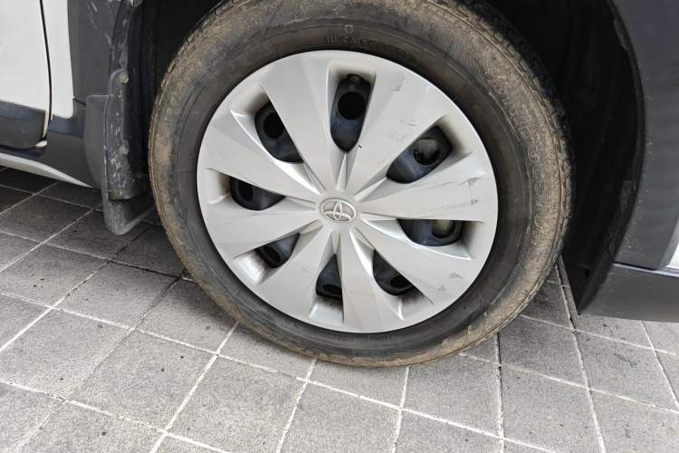 Used Toyota YARiS L Zhi Xuan 2020 X-Trail X 1.5L CVT Leading Edition Right Front Wheel Hub