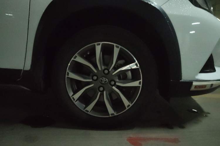 Used Toyota YARiS L Zhi Xuan 2020 X-Trail X 1.5L CVT Luxury Edition Right Front Wheel Hub